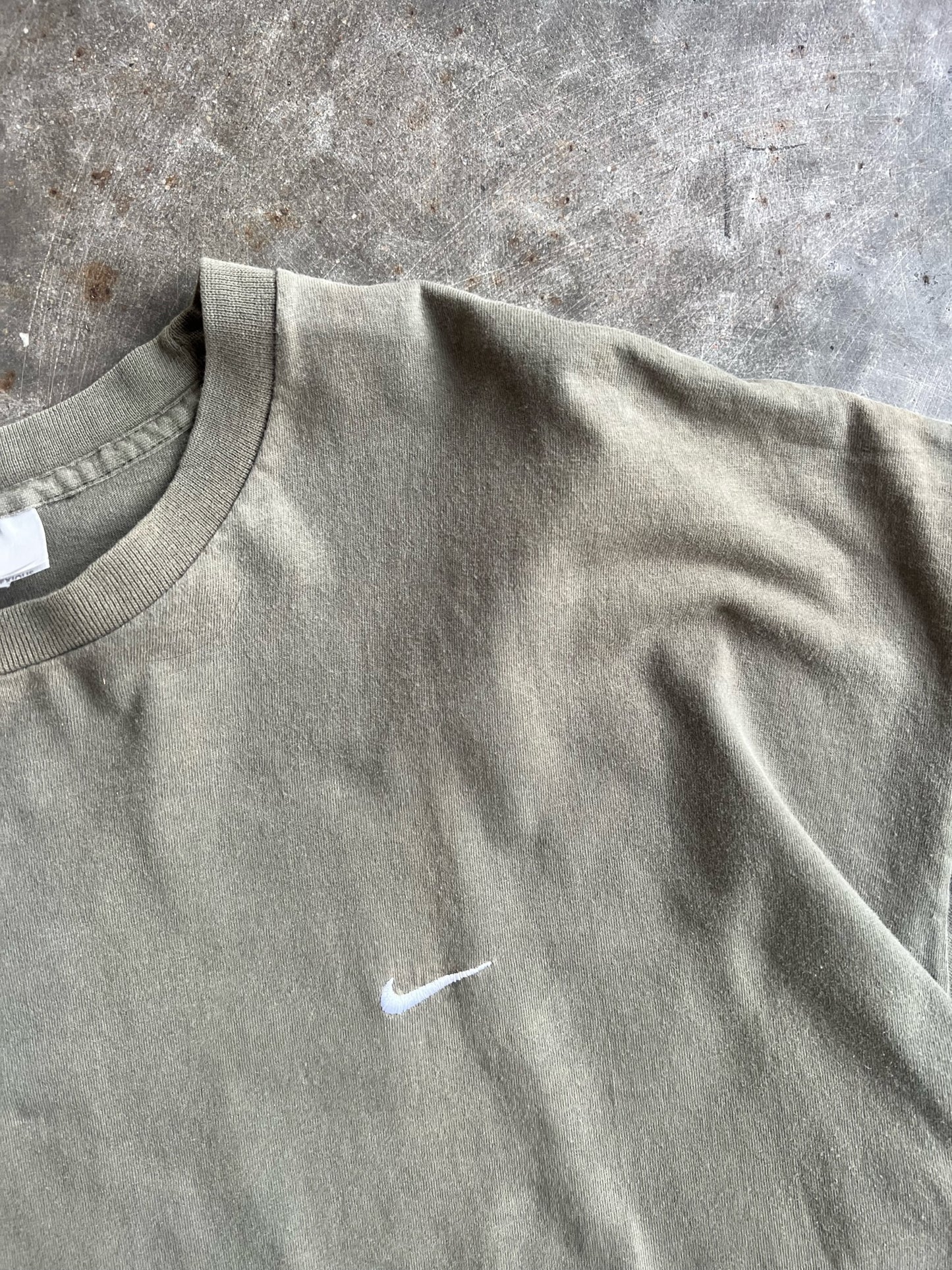 Vintage Olive Green Cropped Nike Shirt - XL