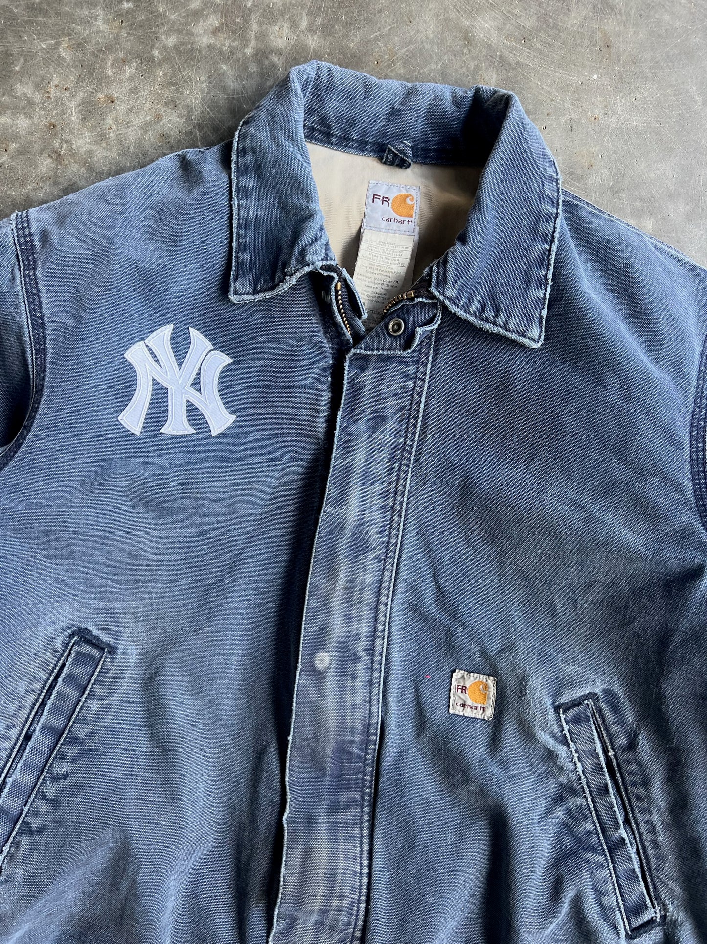 Vintage Navy Yankees FR Carhartt Jacket - L