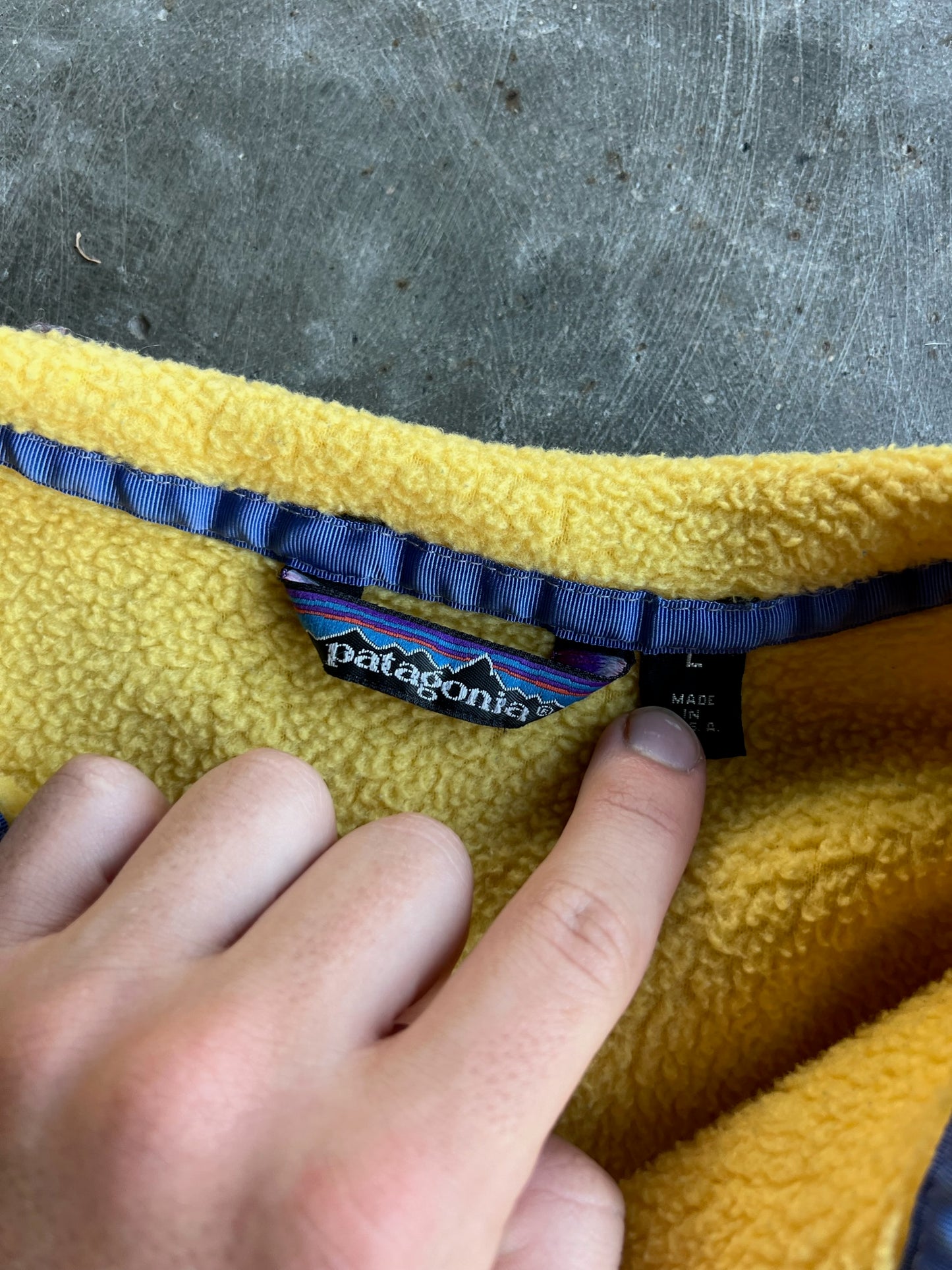 Vintage Yellow Fleece Patagonia T Snap - L