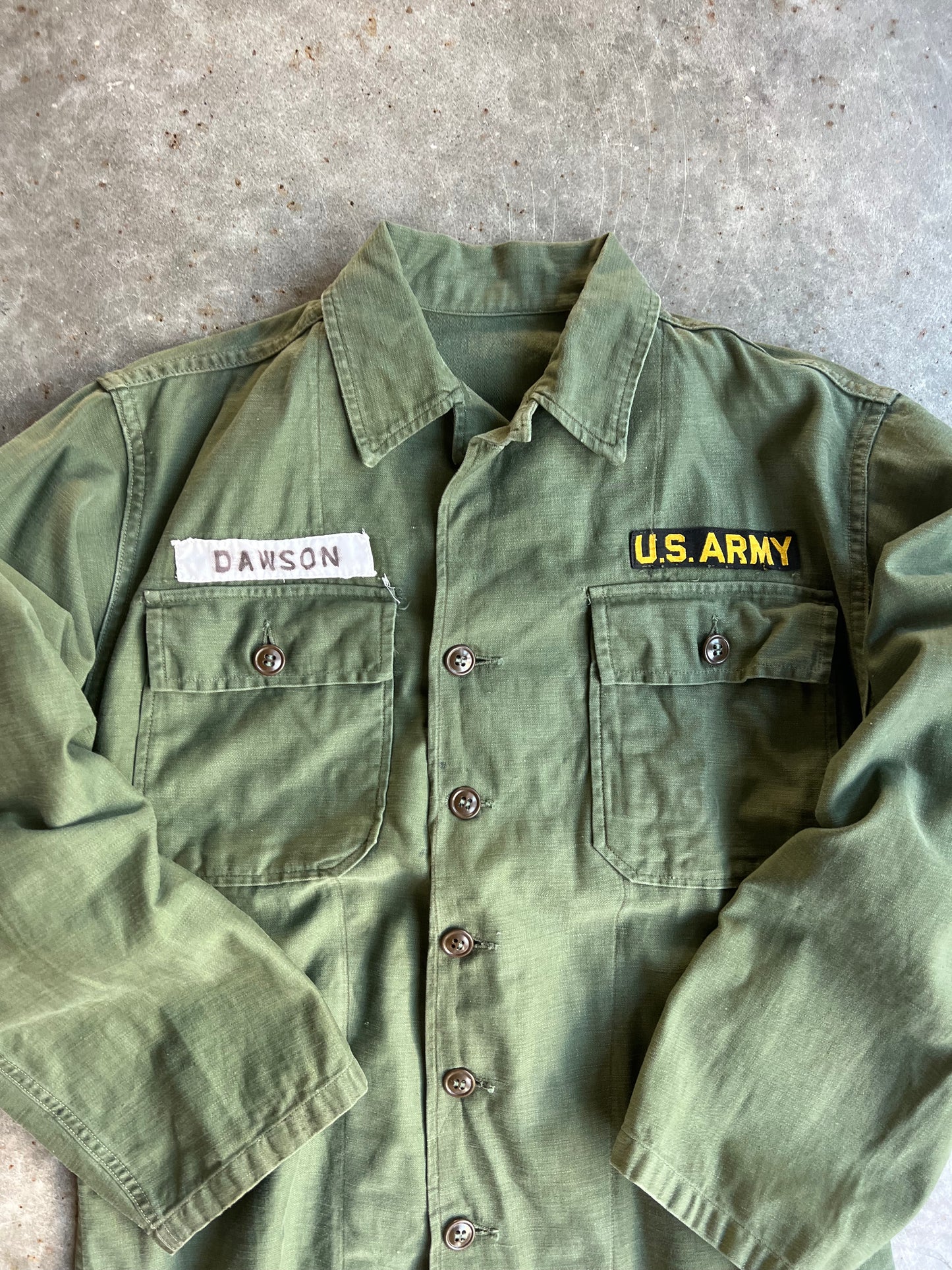 Vintage Army Button Up - L