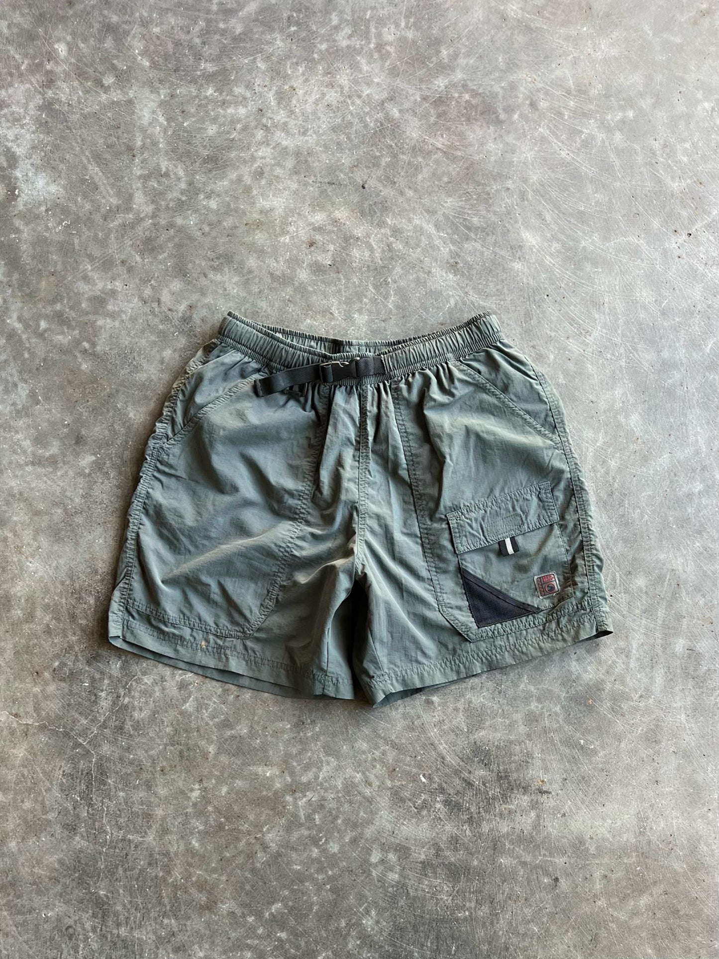 Vintage Olive Green Eddie Bauer Cargo Shorts - M