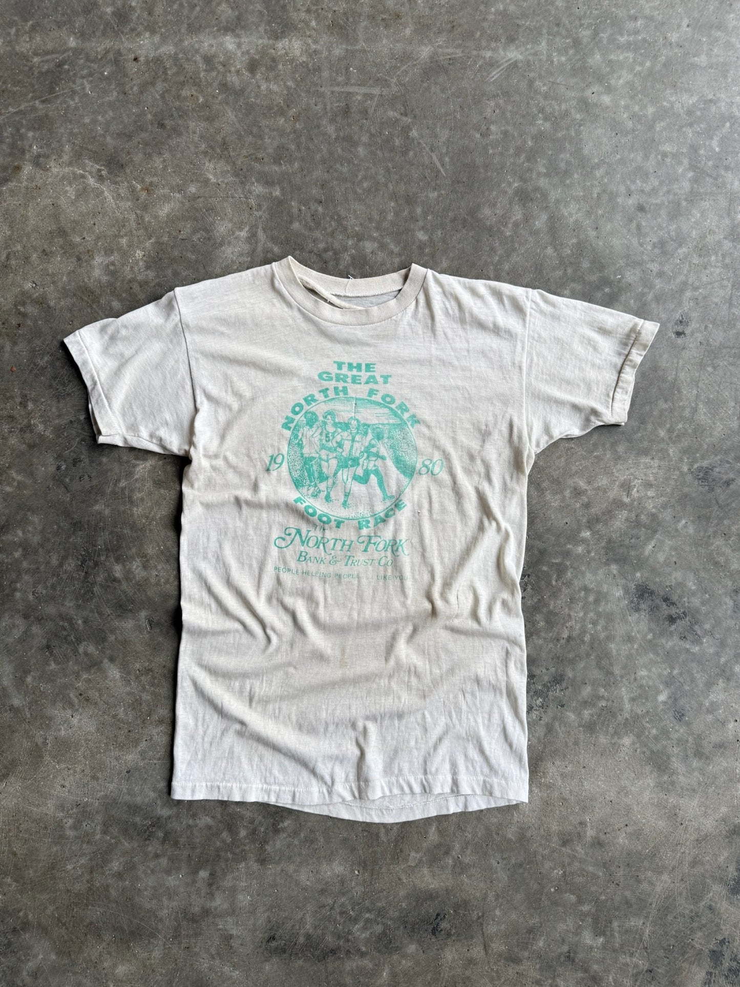 True Vintage Single Stitch The North Fork Graphic Faded Tee - L