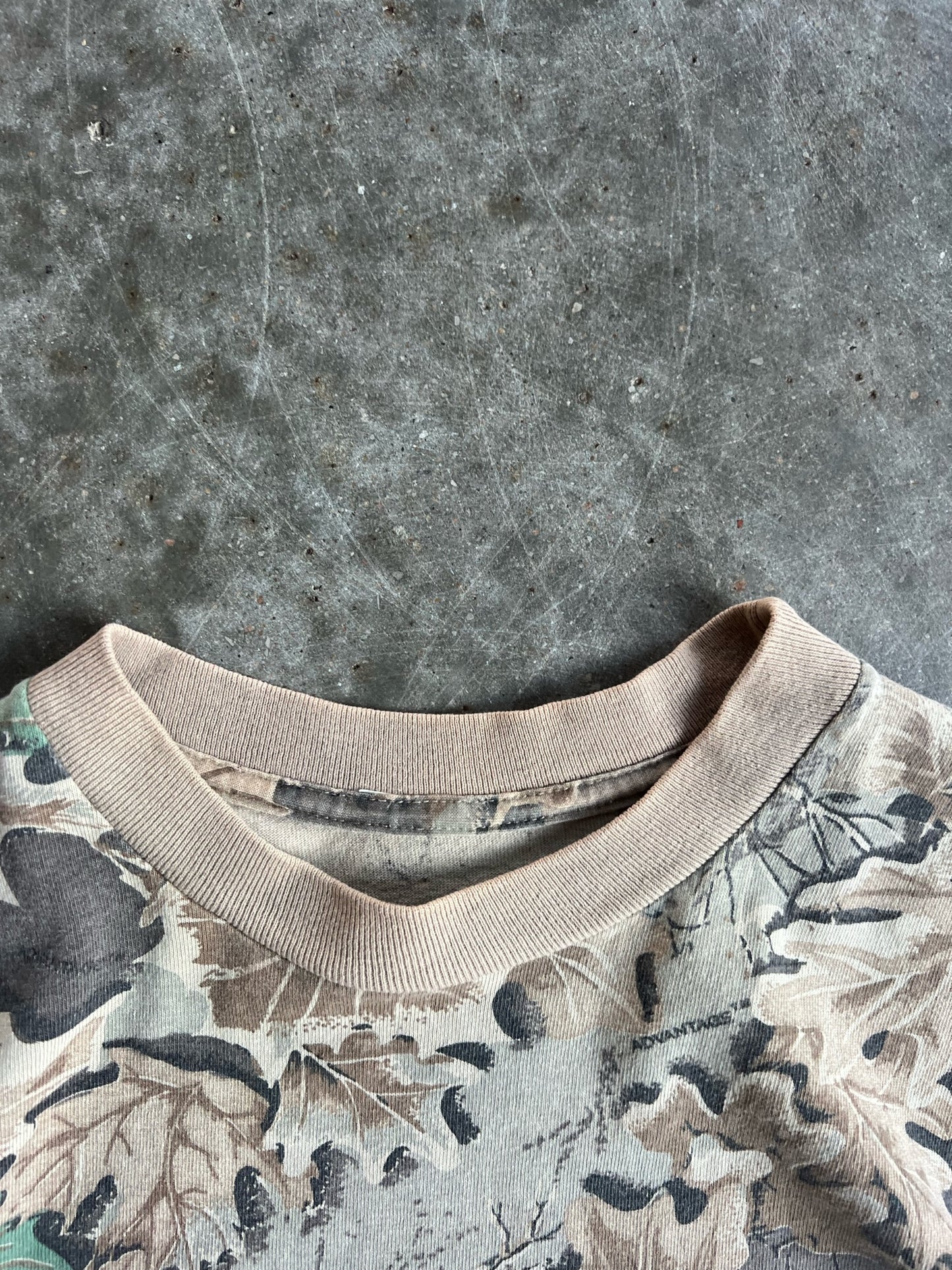 Vintage Walls Camo Shirt - M