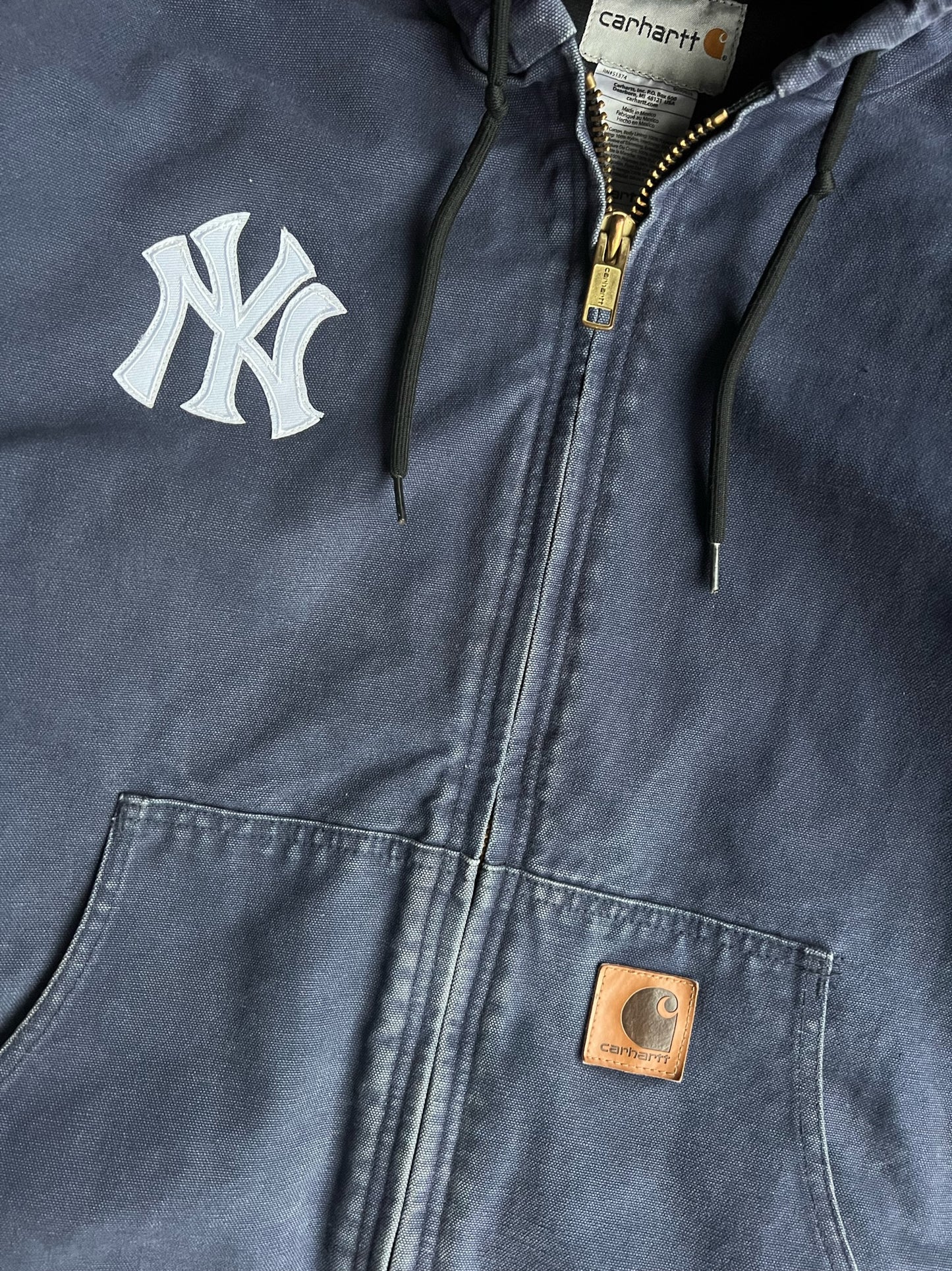 Vintage Yankees Navy Hooded Carhartt Jacket - XL