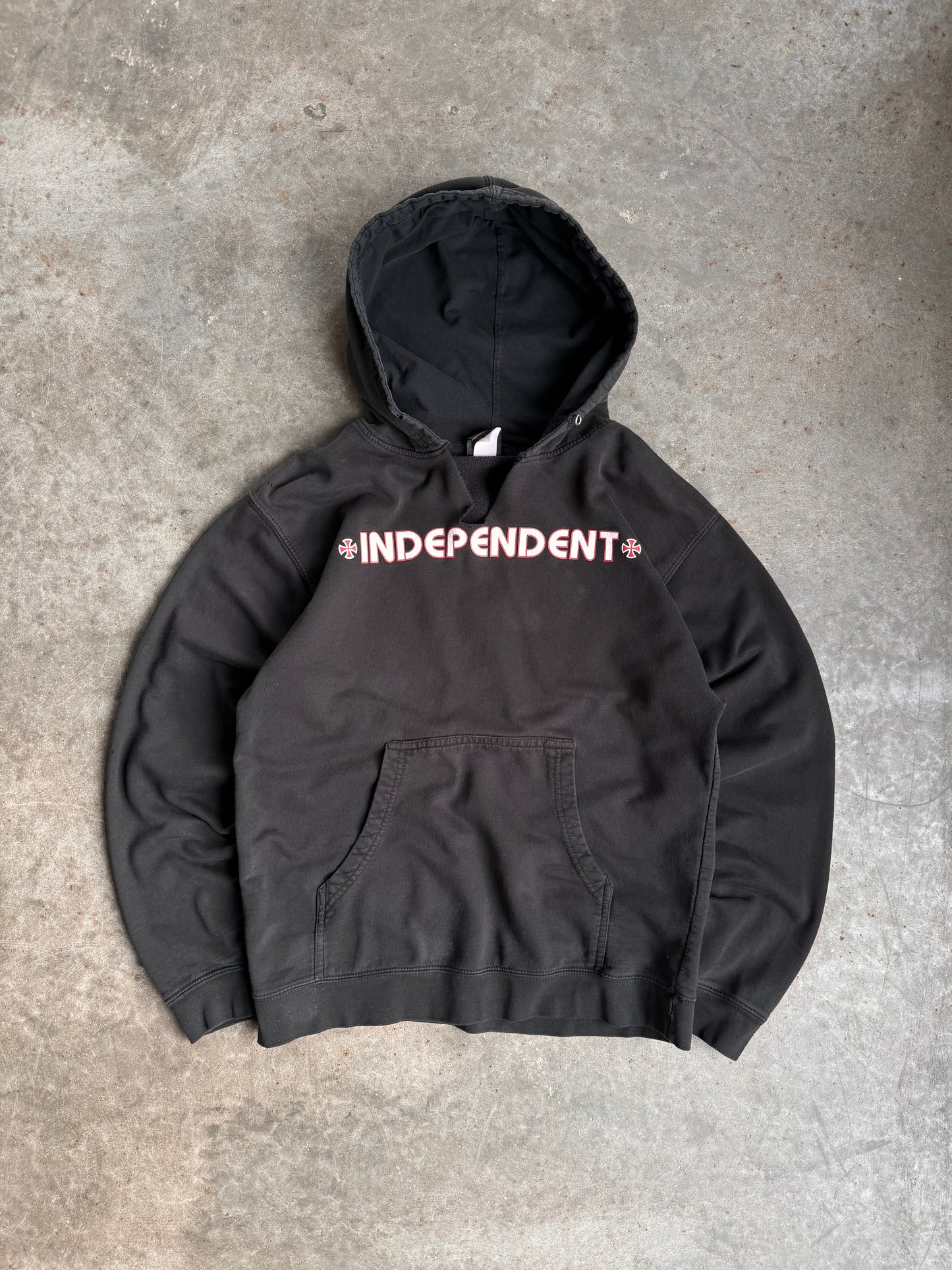 Vintage Black Independent Hoodie - M