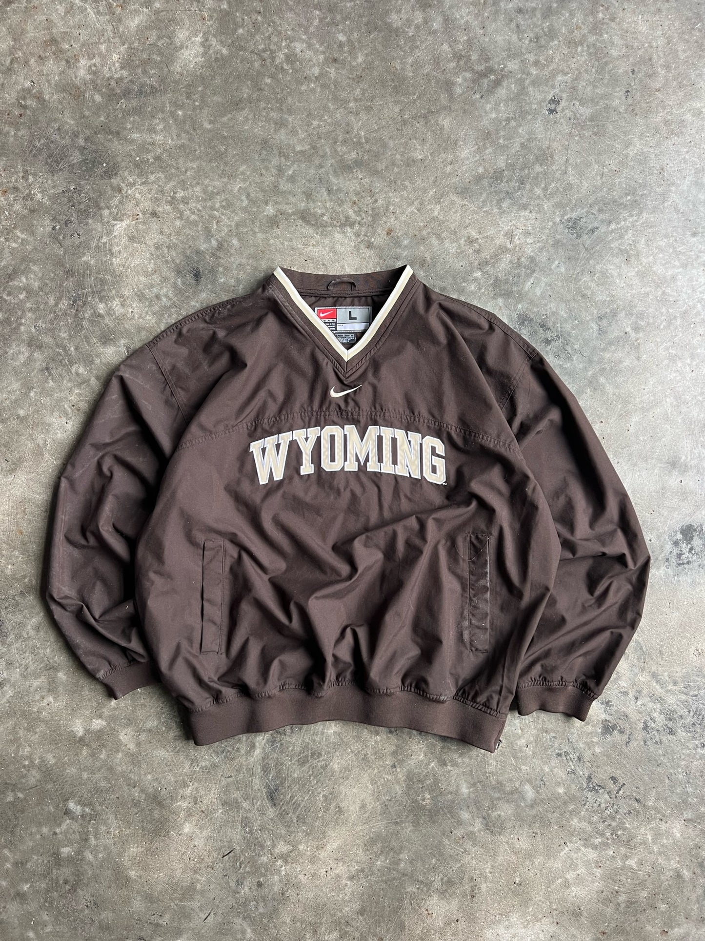 Vintage Nike Wyoming Windbreaker - L