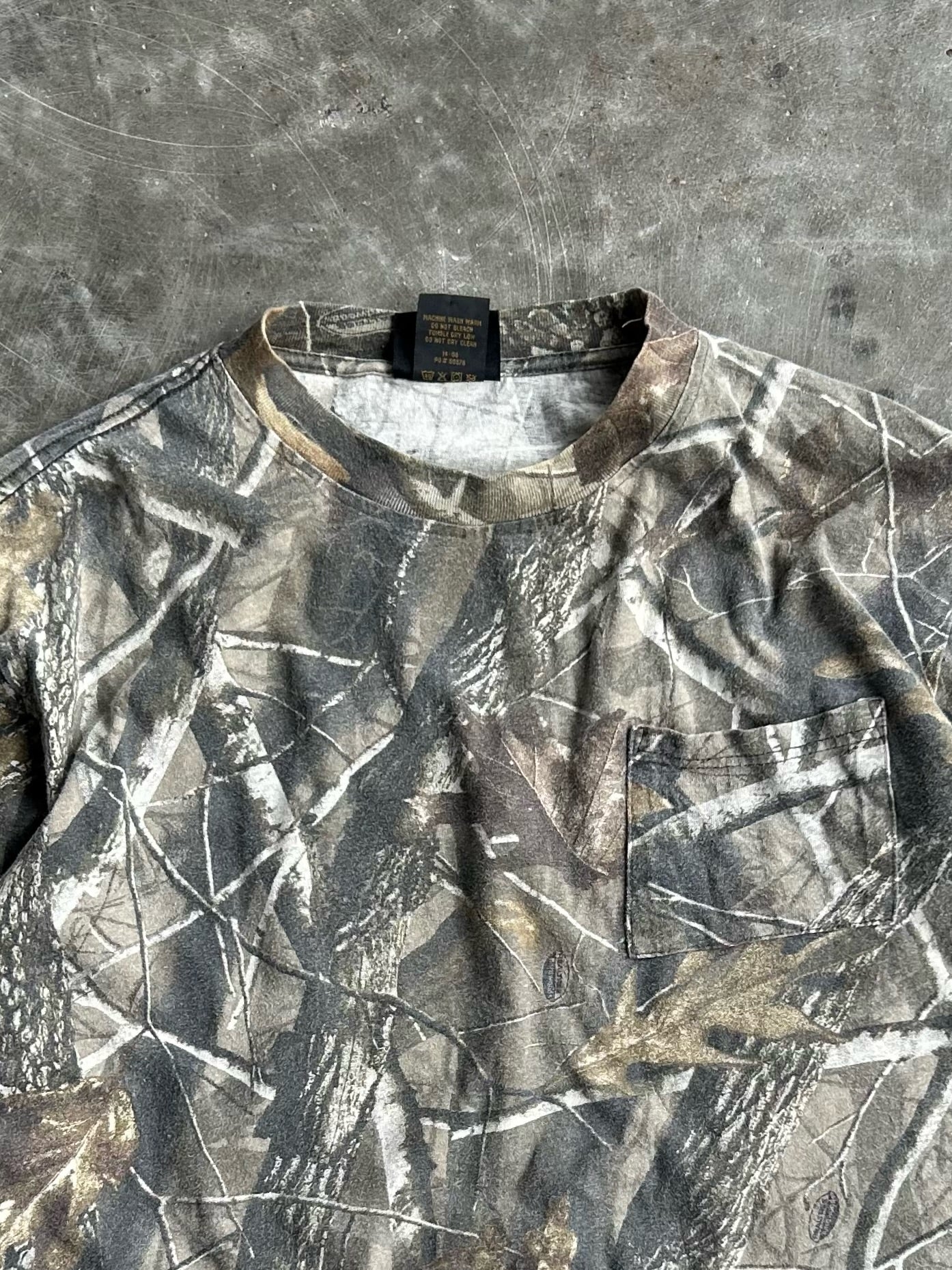 Vintage Fieldline Realtree Long Sleeve Camo Tee - XL