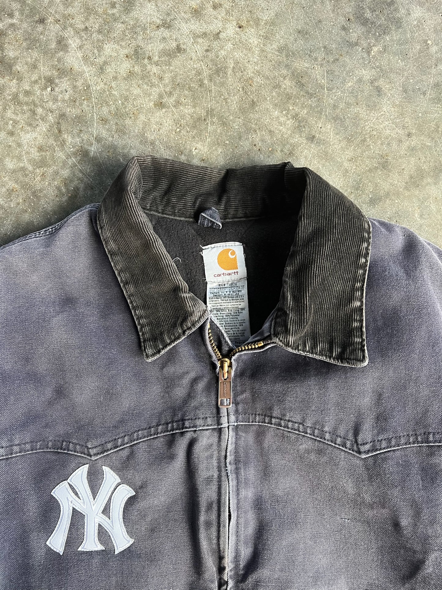 Vintage Faded Navy Yankees Carhartt Jacket - XXL