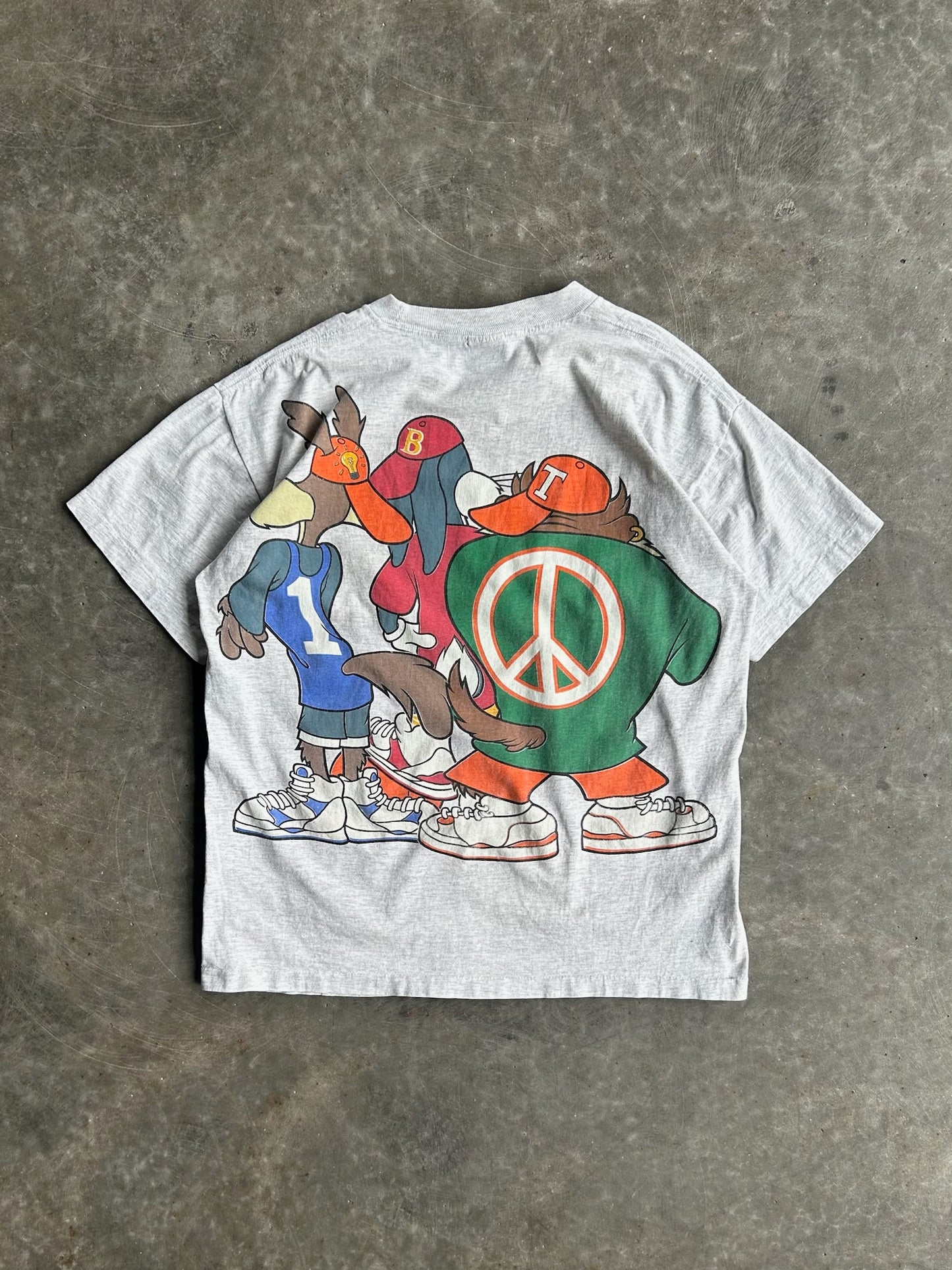 Vintage Bugs Bunny Basketball Tee - L