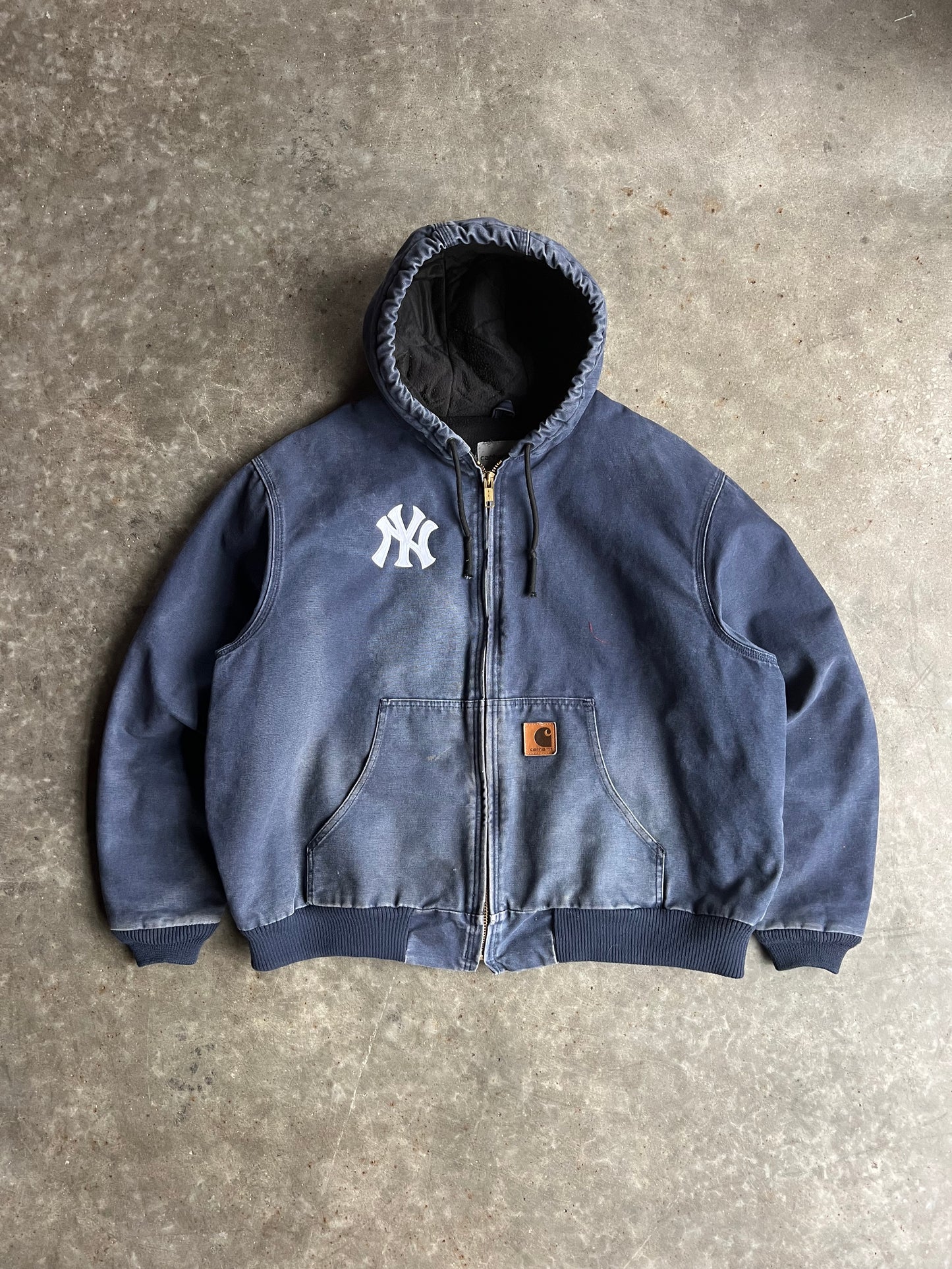 Vintage Navy Yankees Hooded Carhartt Jacket - XXL