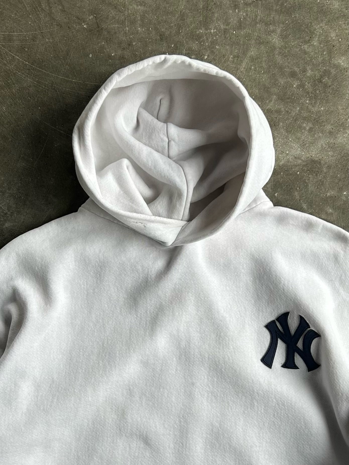 Vintage White Yankees Hoodie - XL